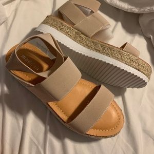 Madden girl Bree wedge sandal